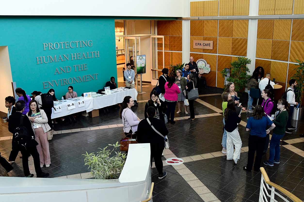 Recent college graduates participate in the 26th annual Biomedical Career Symposium held at the Environmental Protection Agency Campus, making it one of the largest assemblies of biomedical organizations and young scientists in Research Triangle Park, North Carolina.