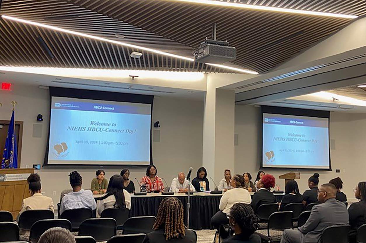 Dondrae Coble, D.V.M., facilitates career panel
