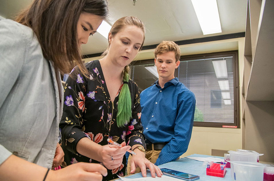 Members of the 2019-20 Scholars Connect Program