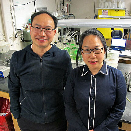 From left: Award winners Shi and Zhang are leading an innovative effort to advance methods for detecting and monitoring water contaminants.