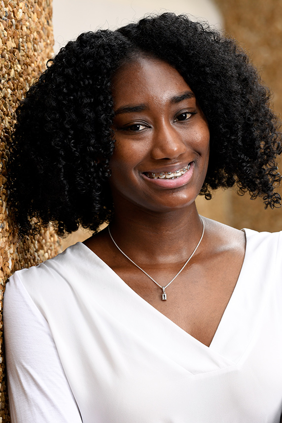 Tanae Lewis