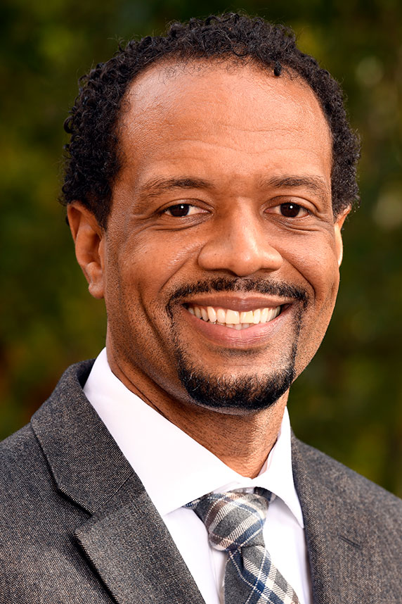 Dondrae Coble, D.V.M.